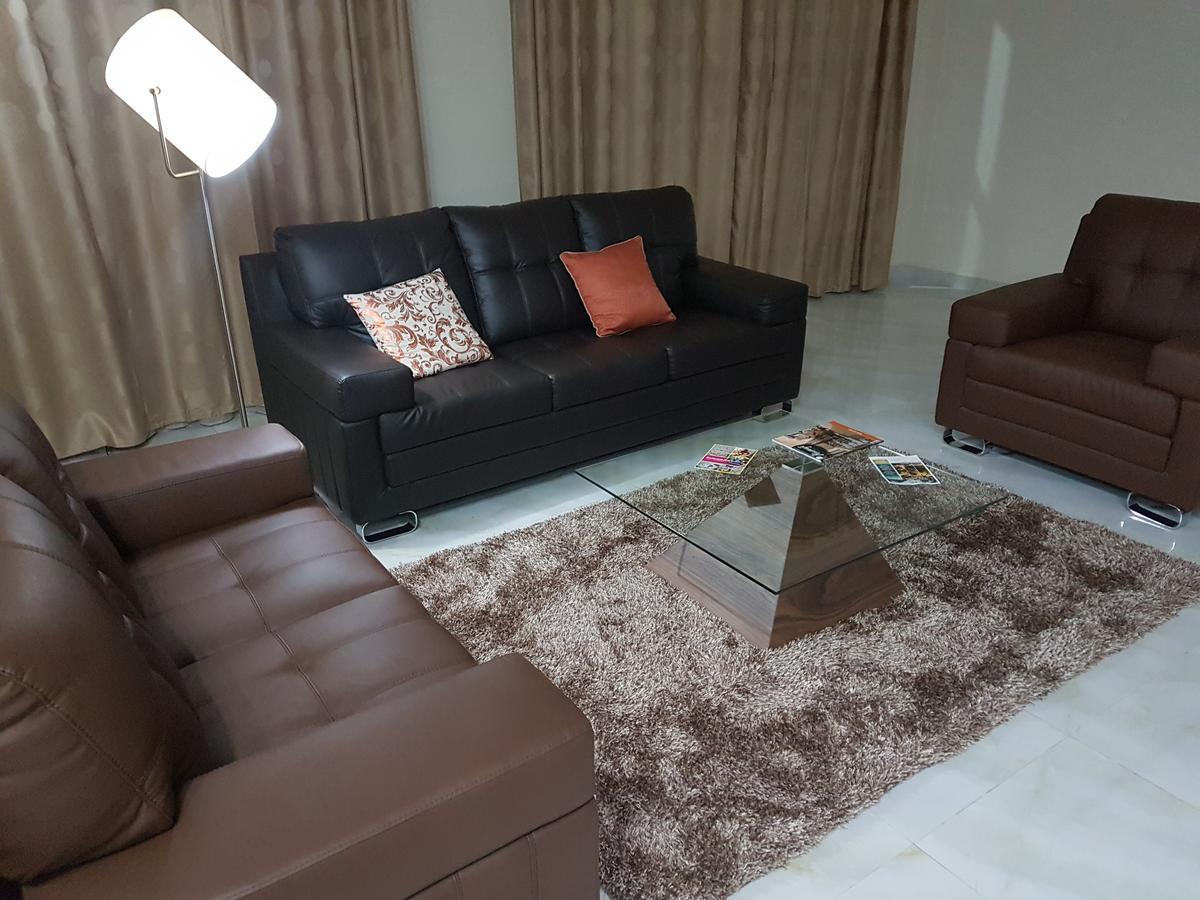 Hotel Bella Riva Kinshasa Esterno foto