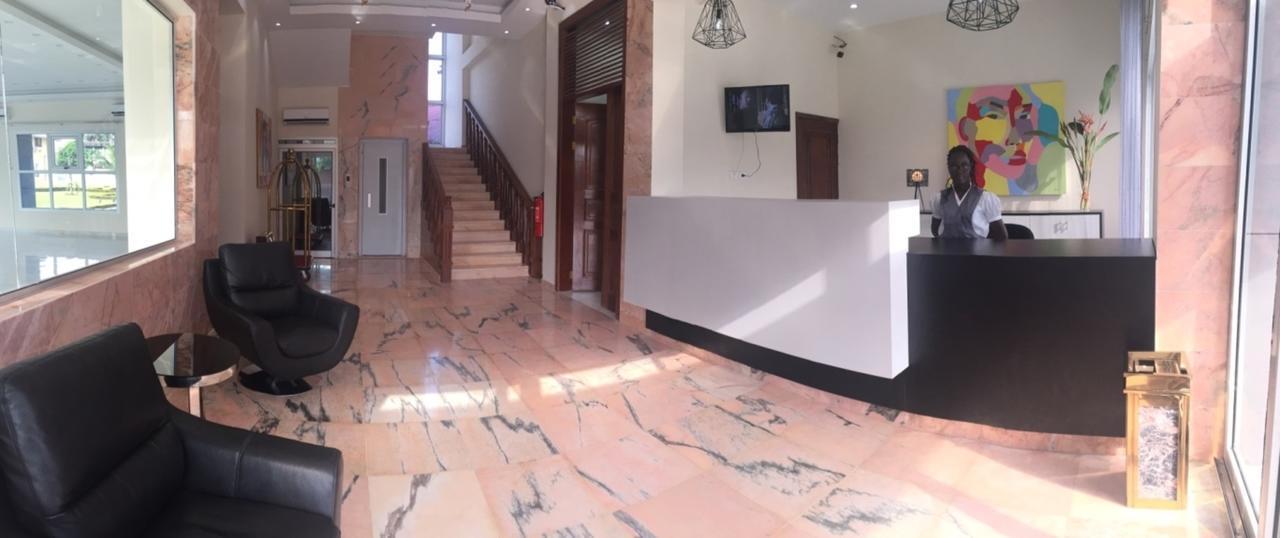 Hotel Bella Riva Kinshasa Esterno foto